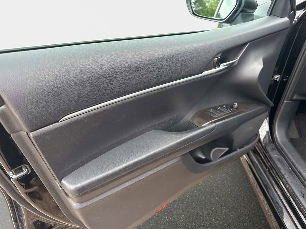 Used 2021 Toyota Camry SE w/ Audio Upgrade Package FWD image 44