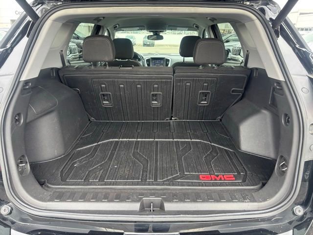 Certified 2023 GMC Terrain SLE w/ Driver Convenience Package image 9