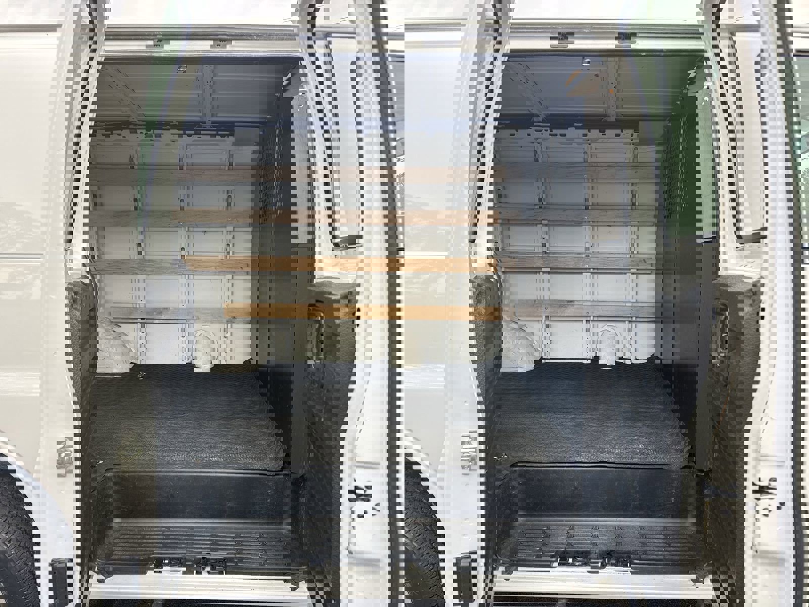 Used 2024 GMC Savana 2500 w/ Driver Convenience Package image 29