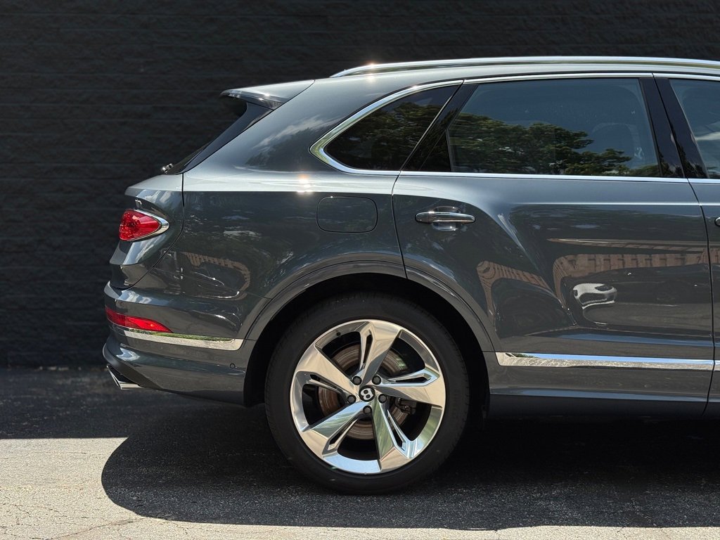 New 2025 Bentley Bentayga image 25