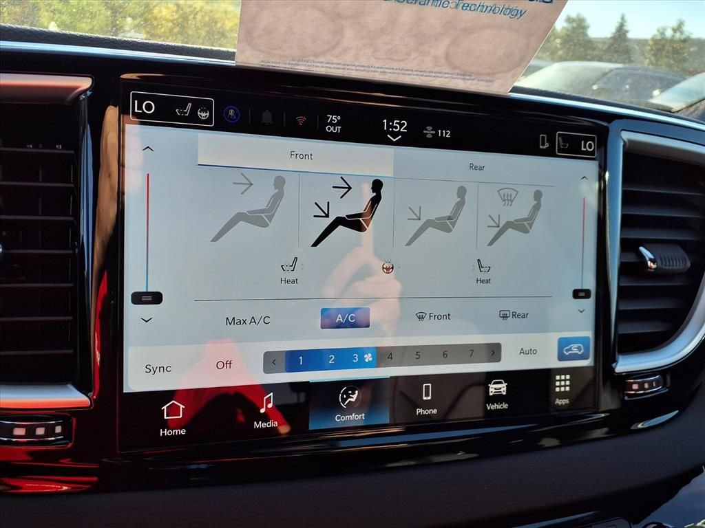 New 2026 Chrysler Voyager LX image 15