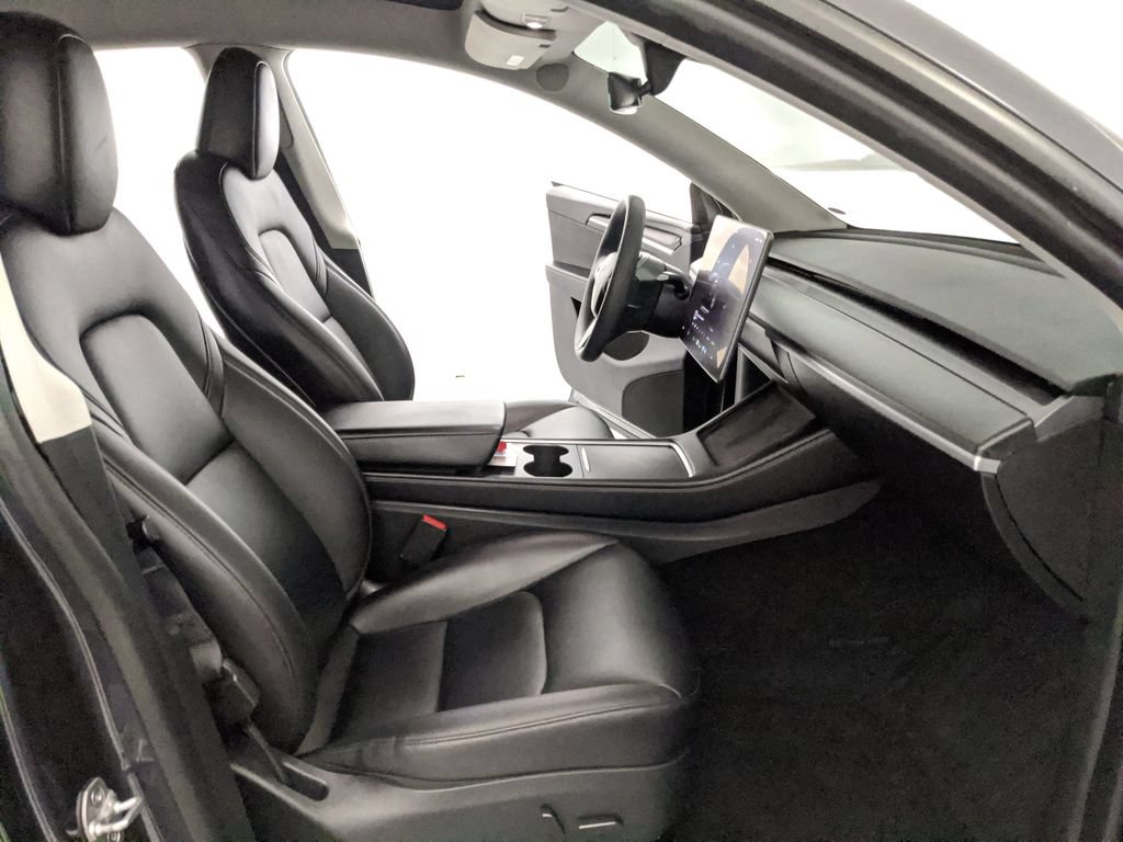 Used 2024 Tesla Model Y Long Range AWD/4WD image 15