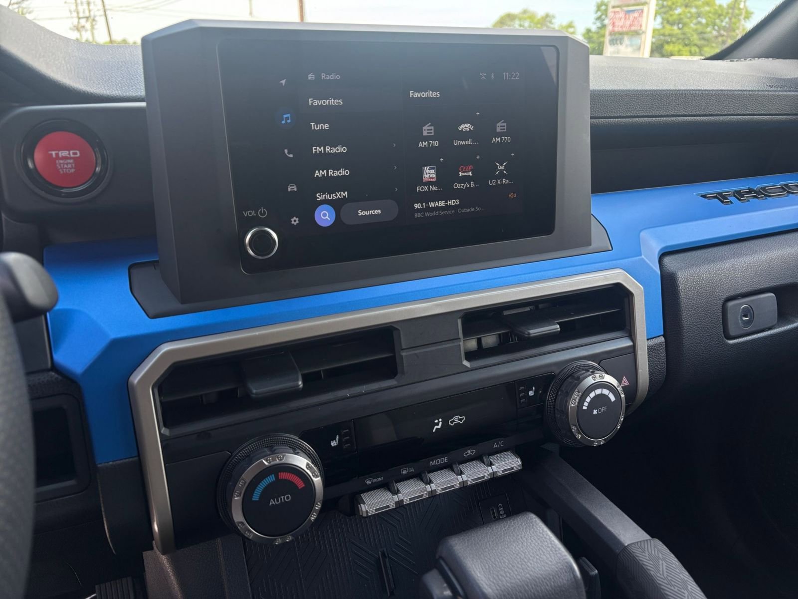 Used 2025 Toyota Tacoma TRD Off-Road AWD/4WD image 20