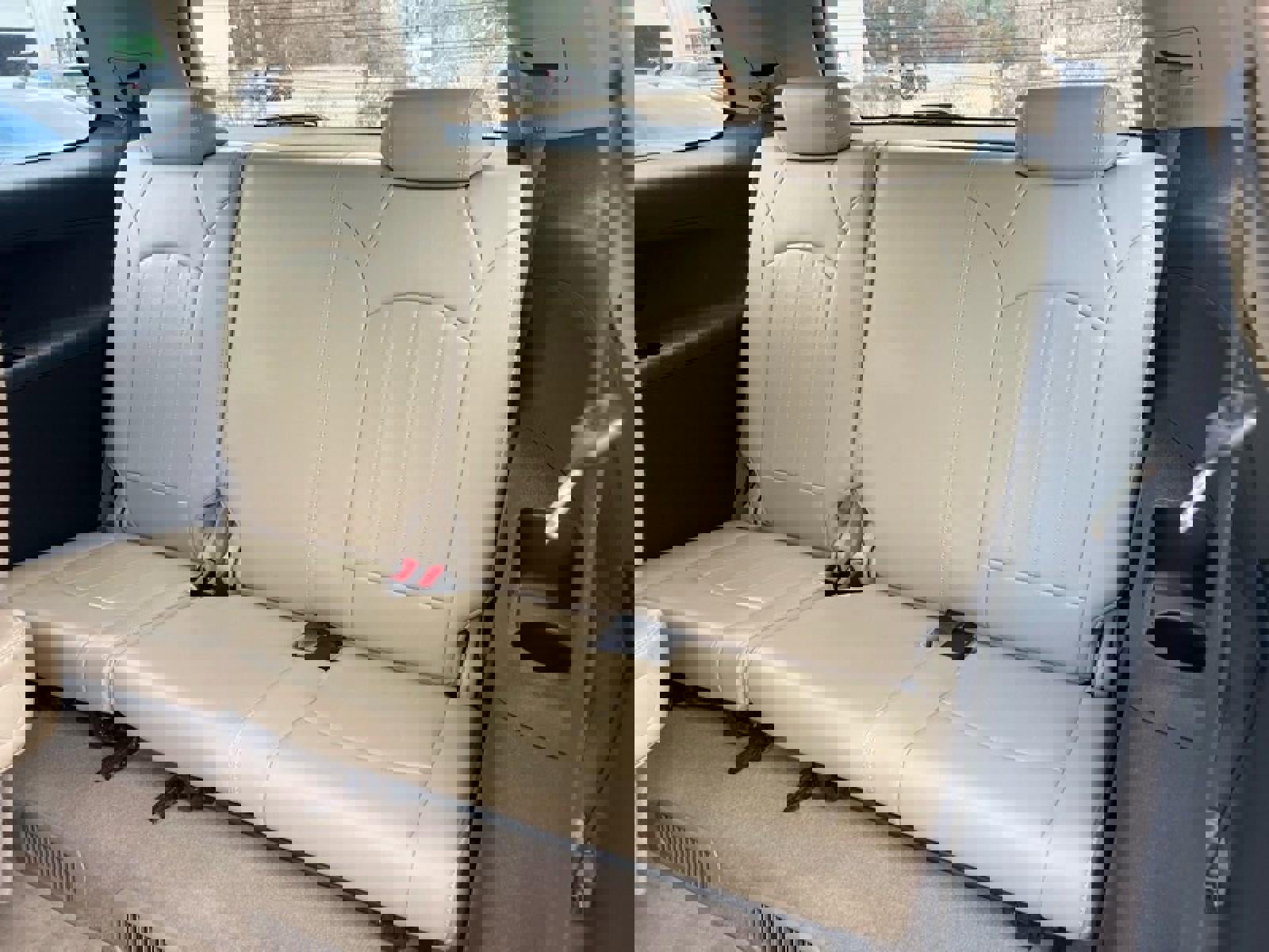 Used 2011 GMC Acadia SLT image 33