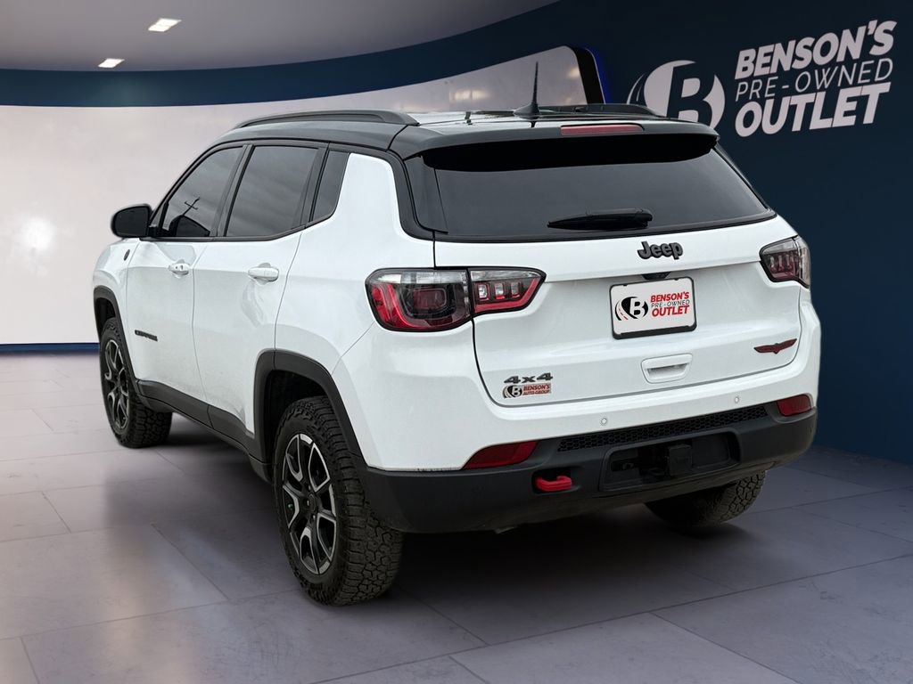 Used 2025 Jeep Compass Trailhawk w/ Trailer Tow Group image 3