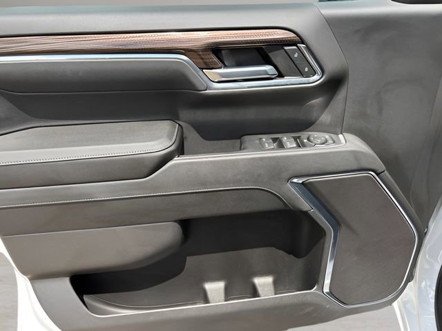 Used 2024 Chevrolet Silverado 1500 RST w/ LPO, Dark Essentials Package image 8