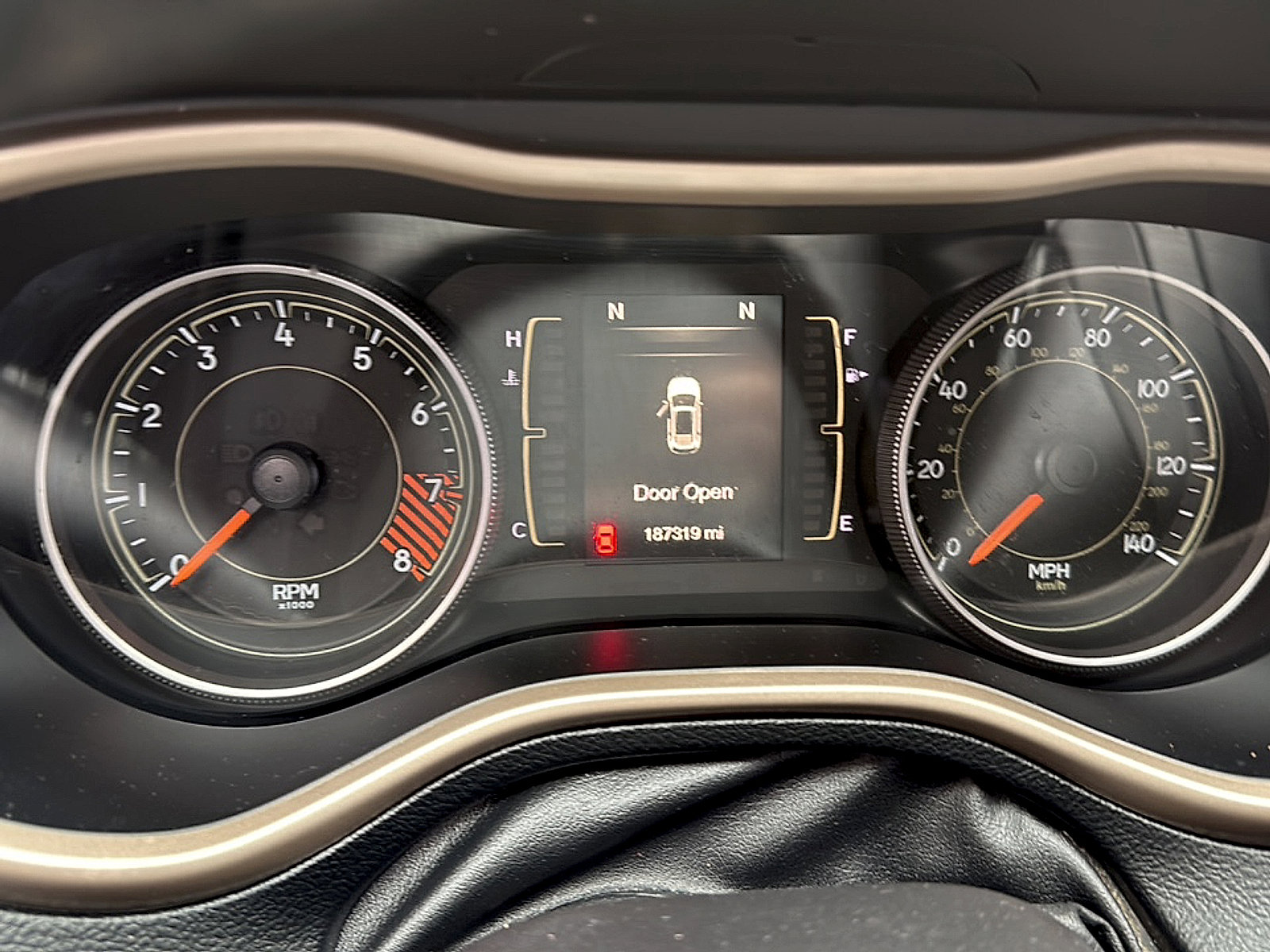 Used 2015 Jeep Cherokee Latitude w/ Comfort/Convenience Group AWD/4WD image 15