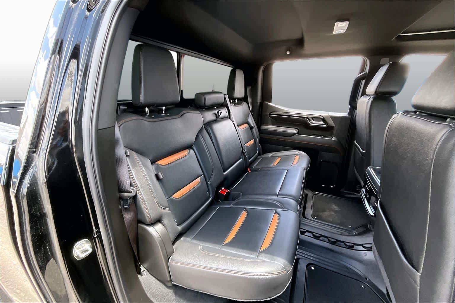 Used 2026 GMC Sierra 1500 AT4 w/ AT4 Preferred Package AWD/4WD image 19