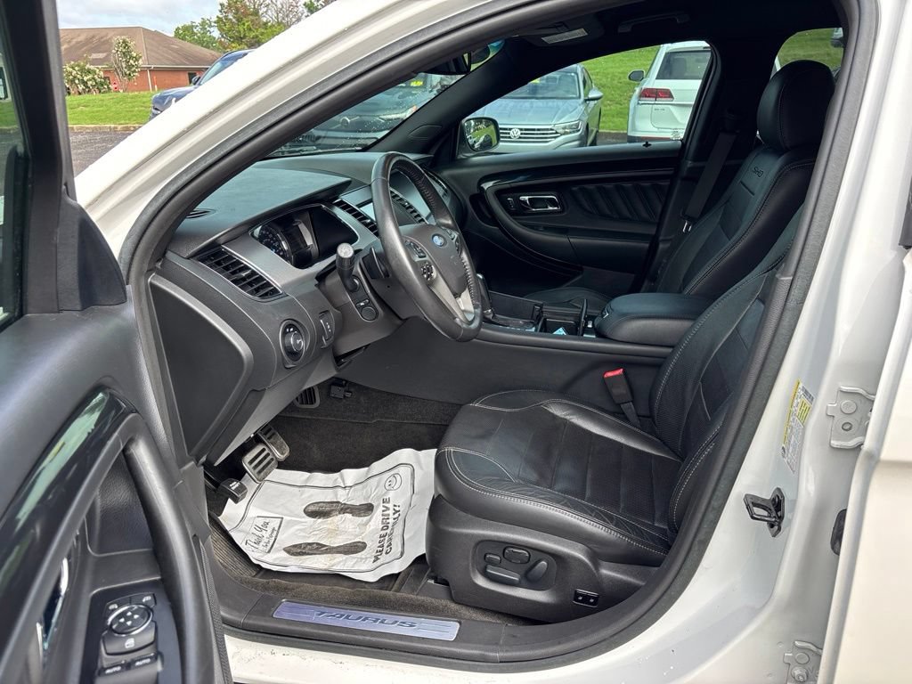 Used 2015 Ford Taurus SHO w/ Equipment Group 401A AWD/4WD image 15