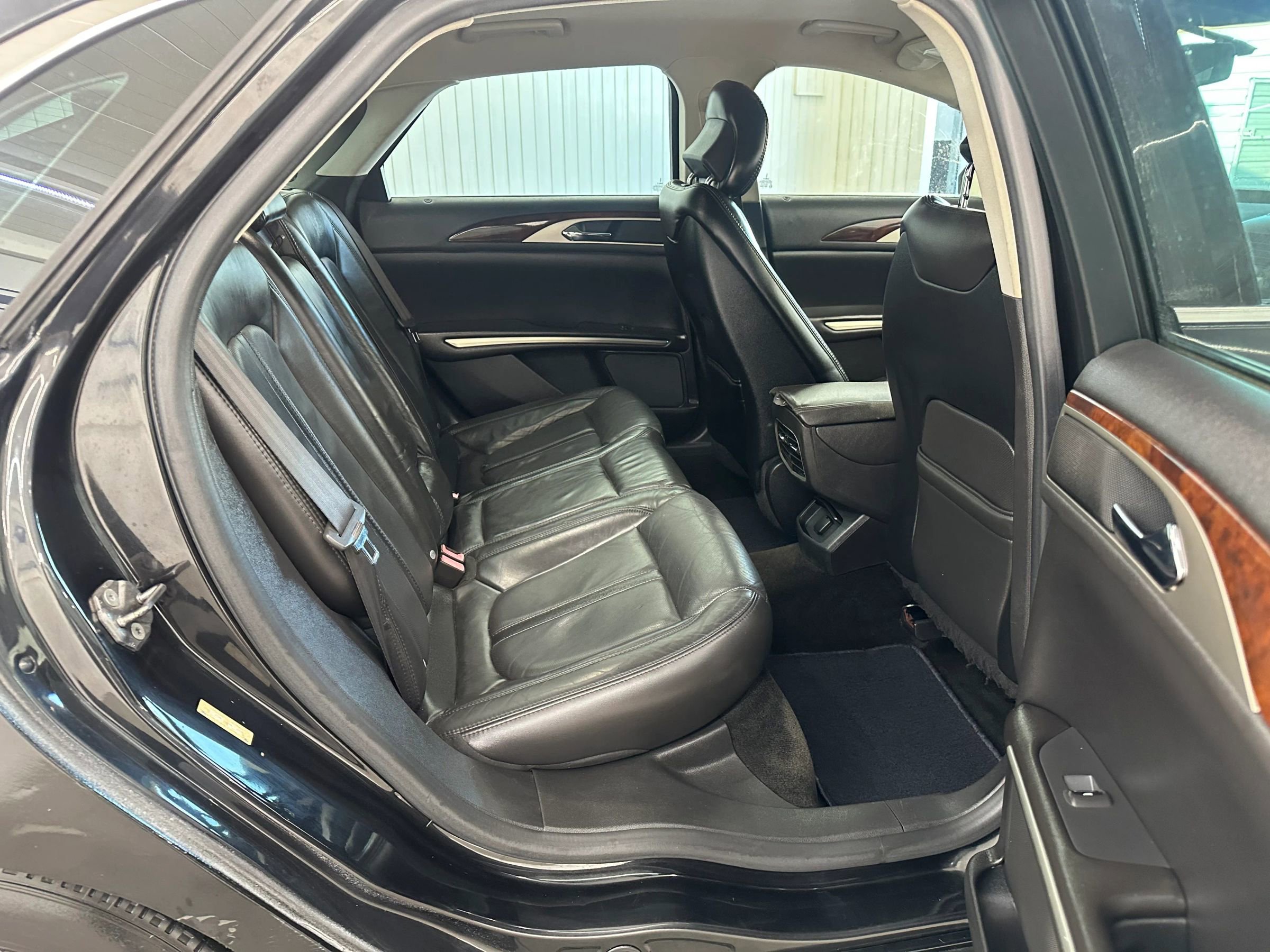 Used 2013 Lincoln MKZ FWD image 13