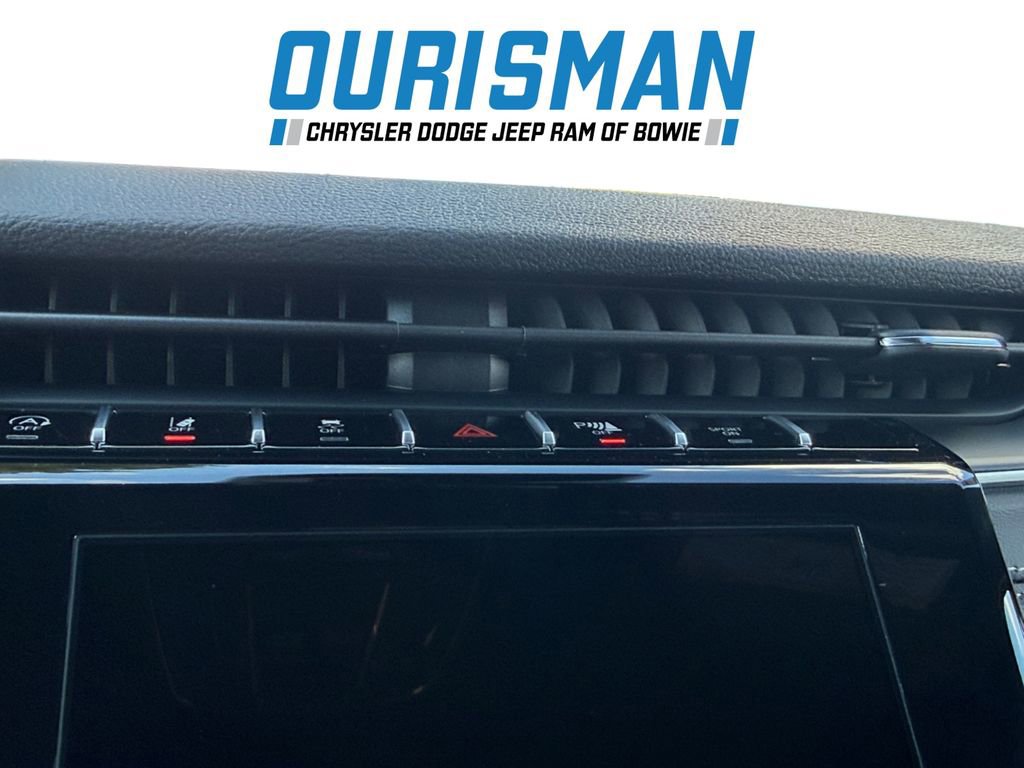 New 2025 Jeep Grand Cherokee Laredo X w/ Luxury Tech Group I image 14