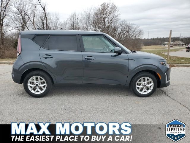 Used 2024 Kia Soul LX w/ Option Group 015 image 2