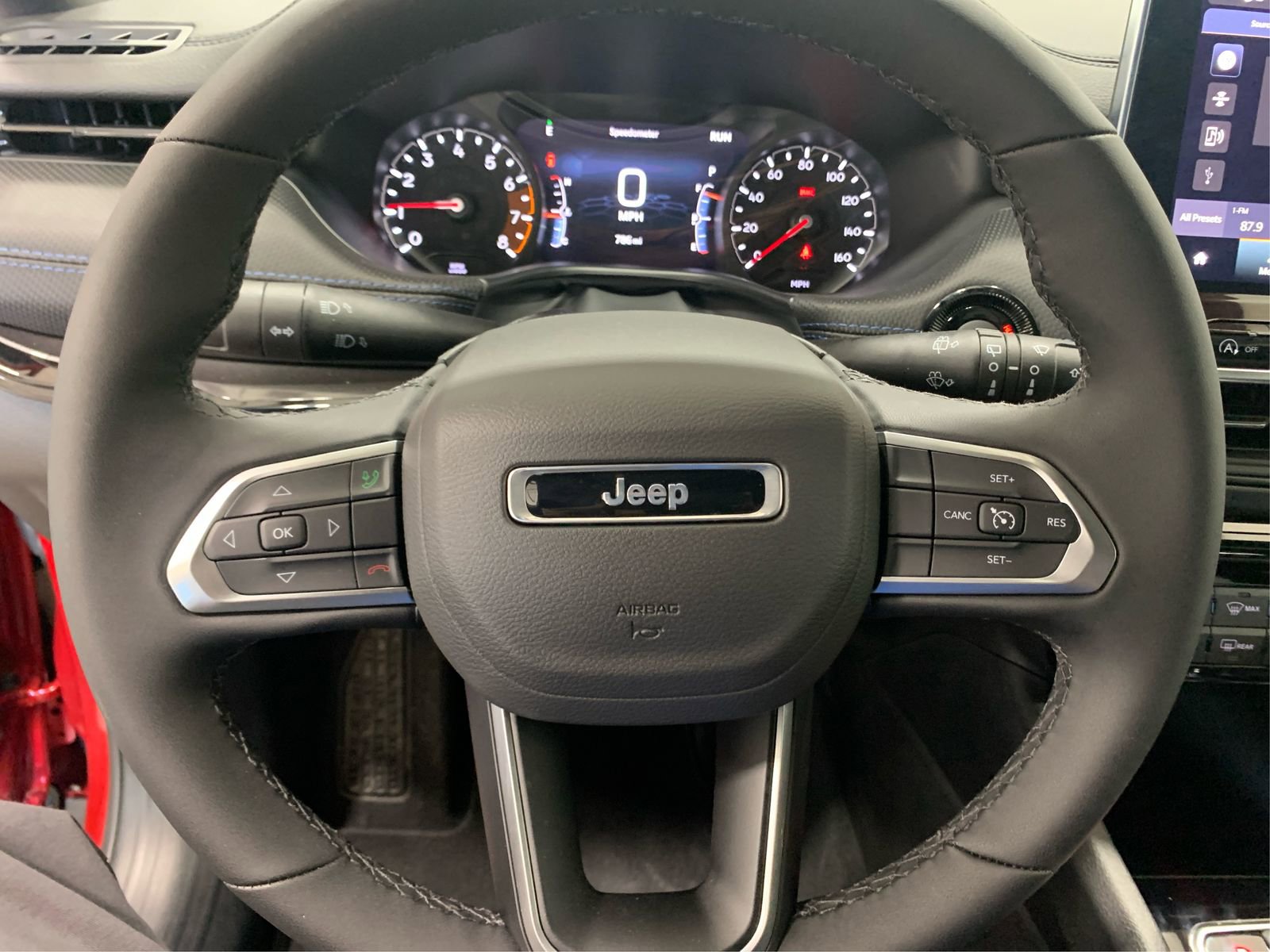 Used 2025 Jeep Compass Latitude w/ Altitude Special Edition image 16