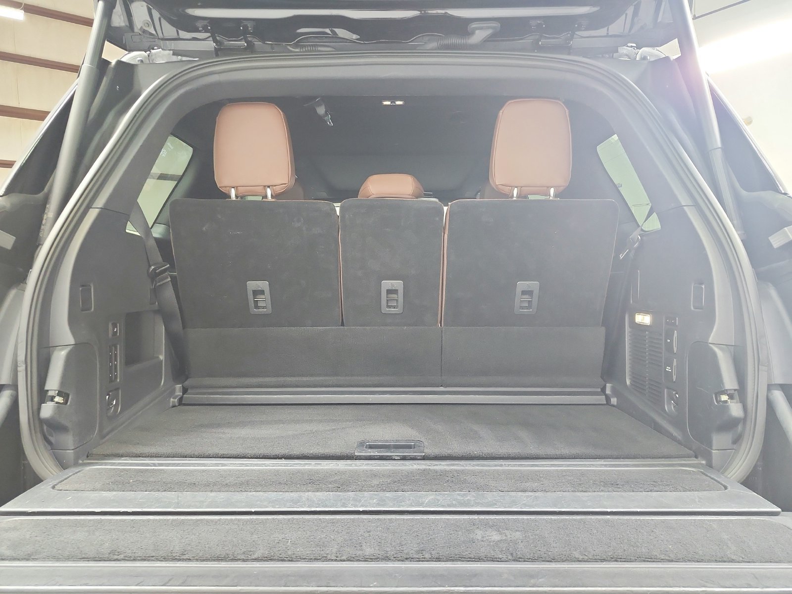 Used 2025 Lincoln Navigator Reserve AWD/4WD image 46