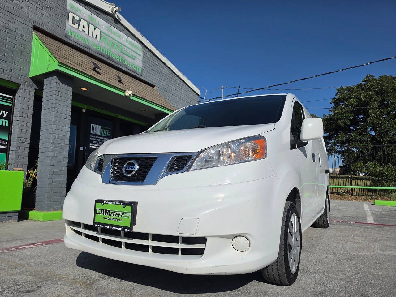 Used 2017 Nissan NV200 SV w/ Technology Package FWD image 2