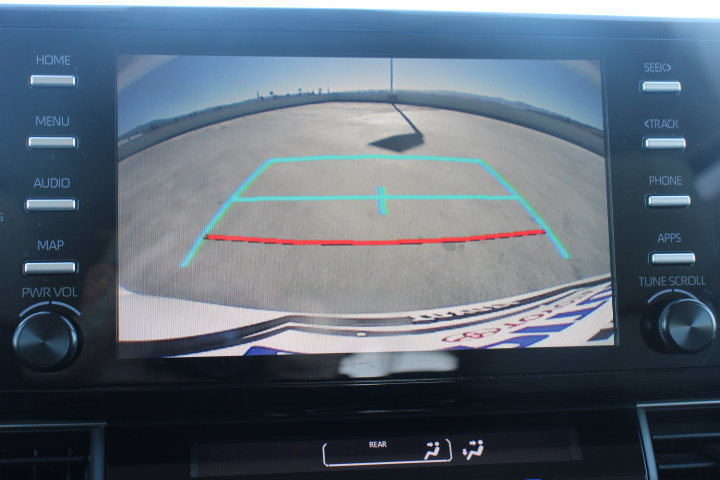 Certified 2024 Toyota Sienna LE FWD image 25