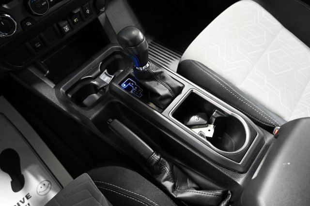 Used 2022 Toyota Tacoma TRD Off-Road image 20