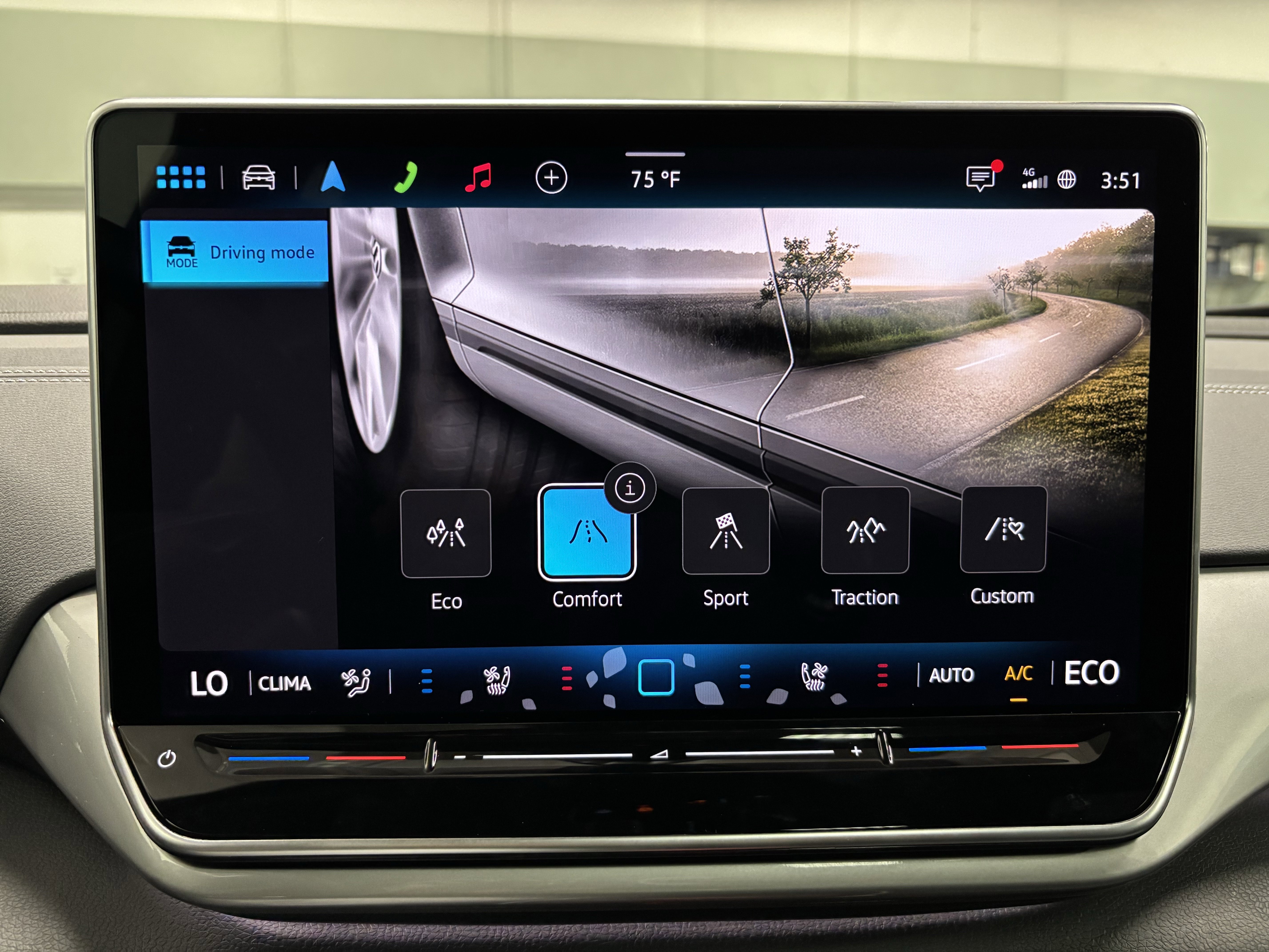 New 2025 Volkswagen ID.4 Pro S image 21