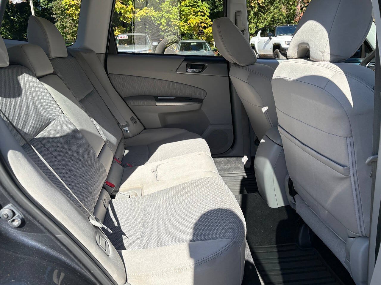 Used 2012 Subaru Forester 2.5X Premium w/ All-Weather Pkg AWD/4WD image 23