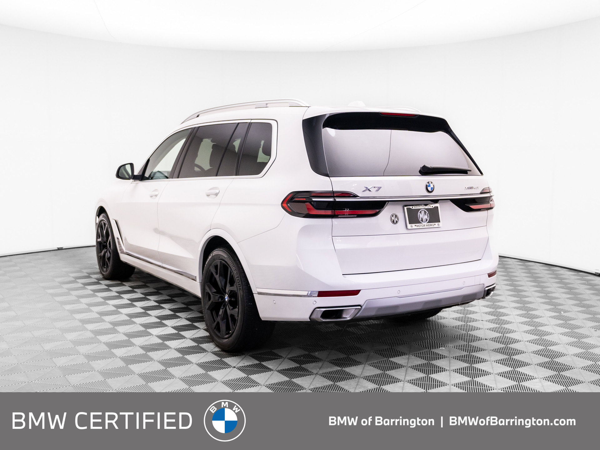 Certified 2024 BMW X7 xDrive40i w/ Premium Package AWD/4WD image 3