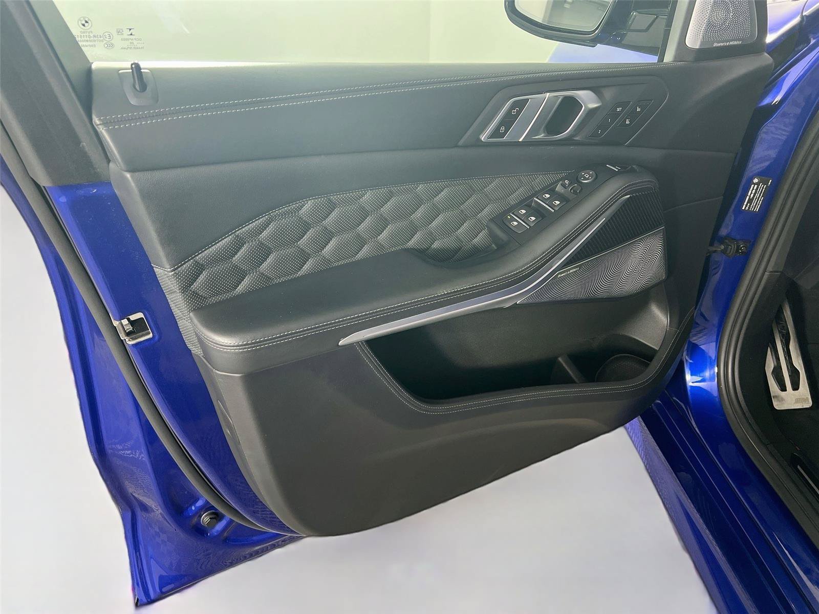 Used 2020 BMW X5 M Competition w/ Executive Package AWD/4WD image 19