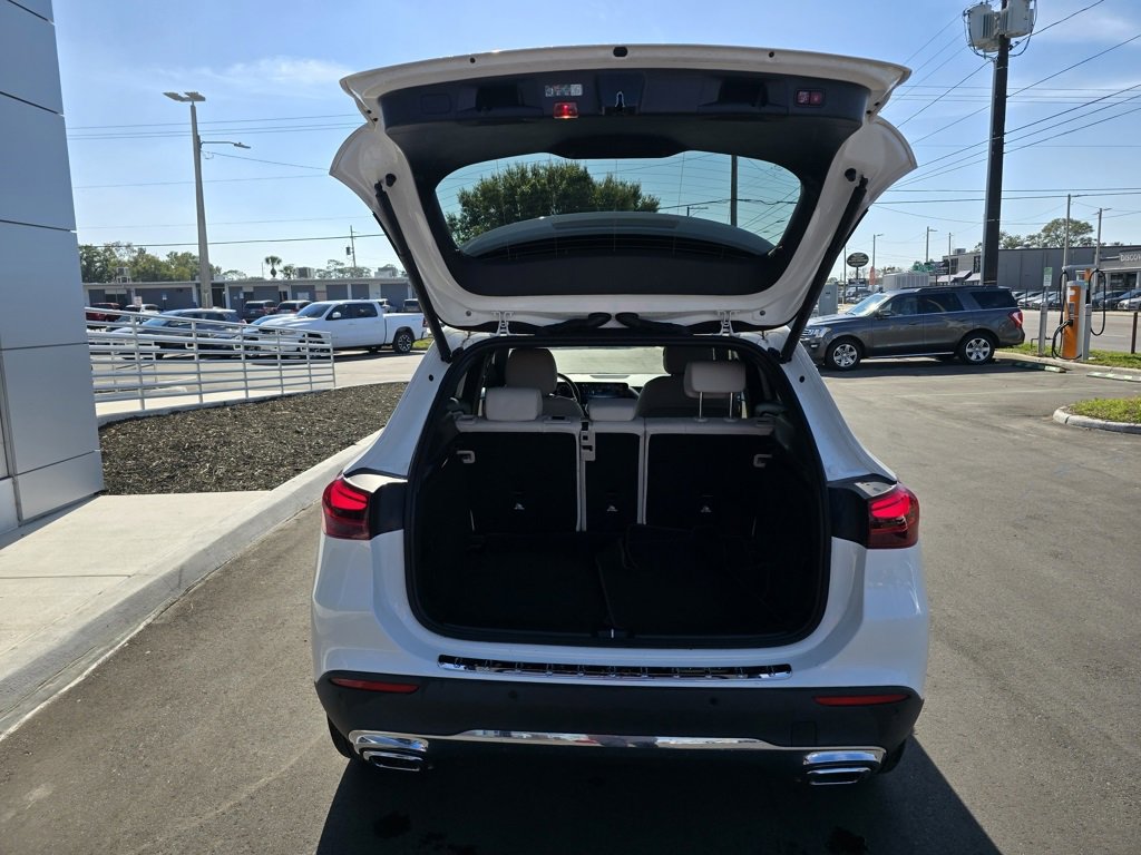Used 2025 Mercedes-Benz GLA 250 image 35