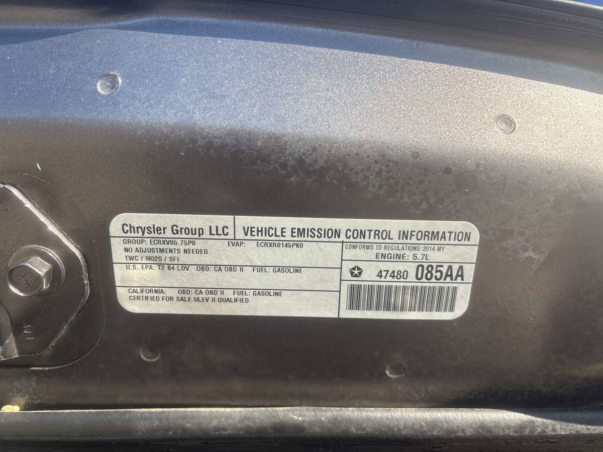 Used 2014 Chrysler 300 C image 33