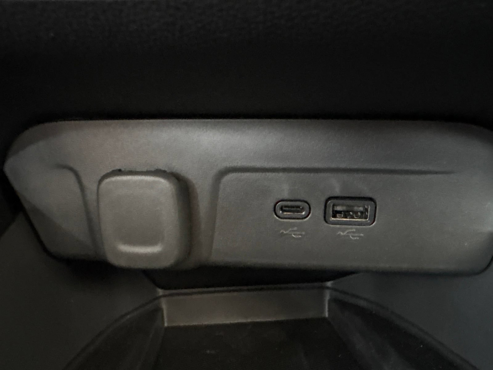 New 2026 Chevrolet Trax RS w/ Sunroof Package FWD image 25