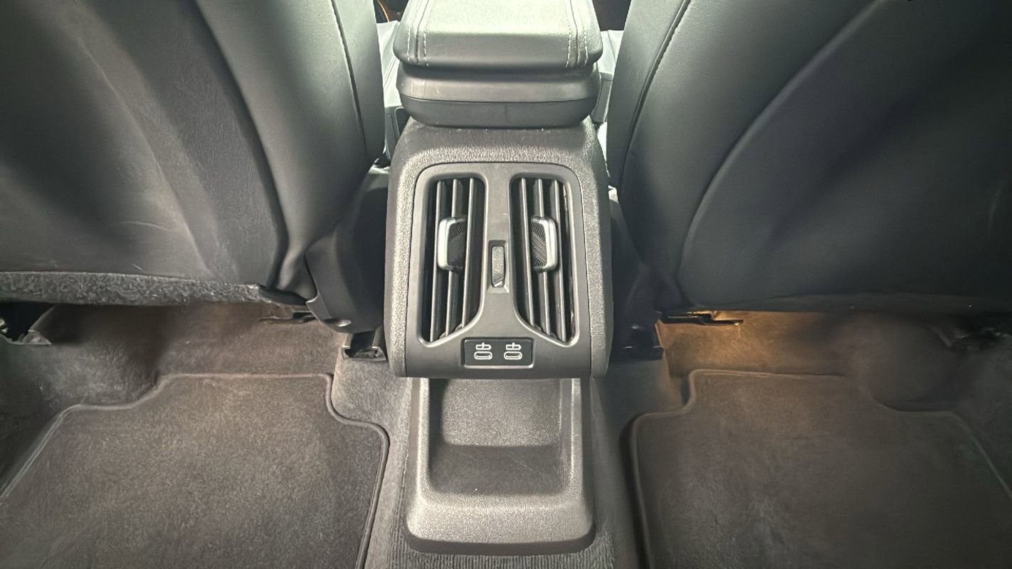 Used 2025 BMW X1 xDrive28i AWD/4WD image 12