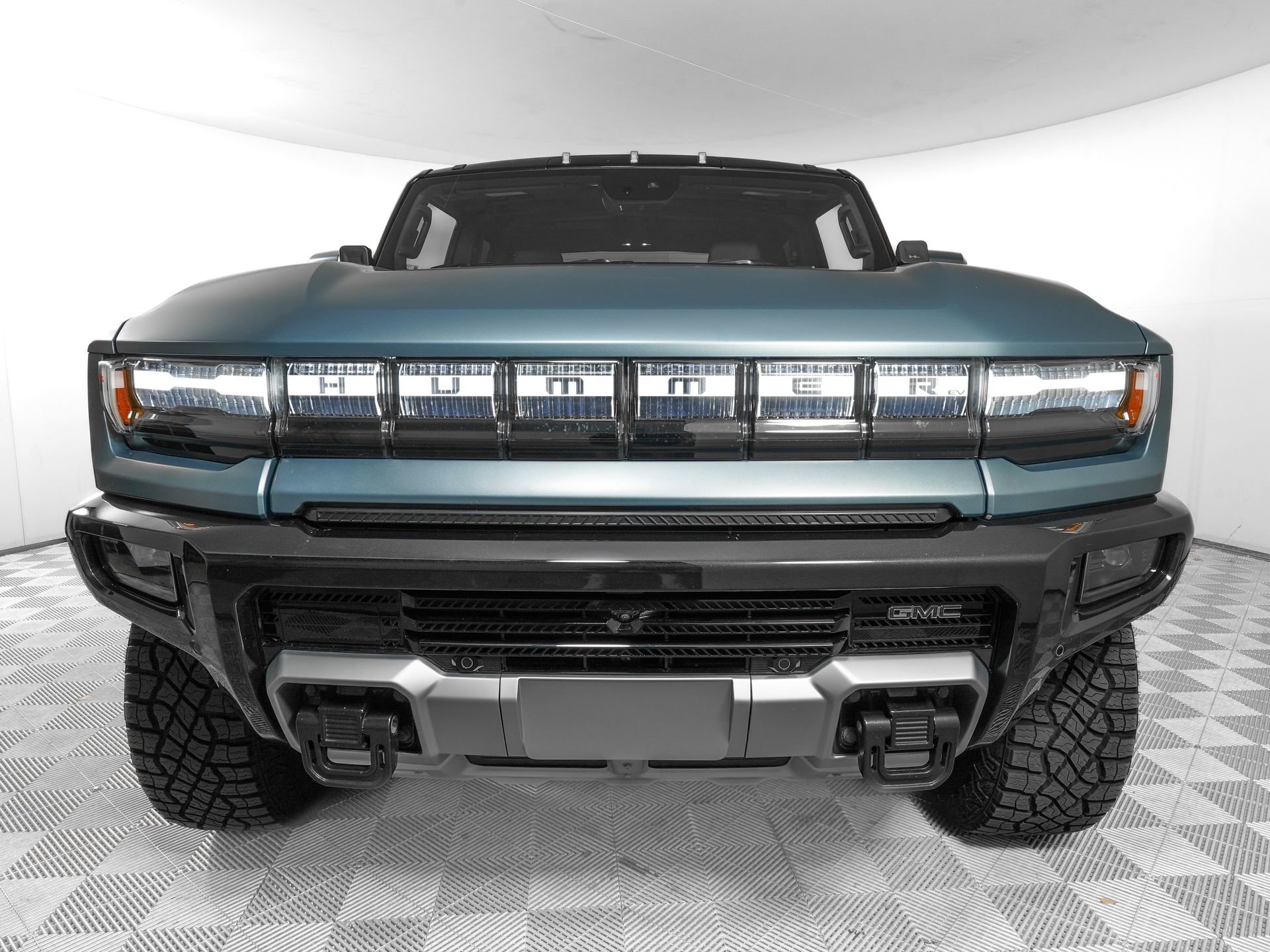 Used 2024 GMC Hummer EV 3X w/ Omega Edition image 2