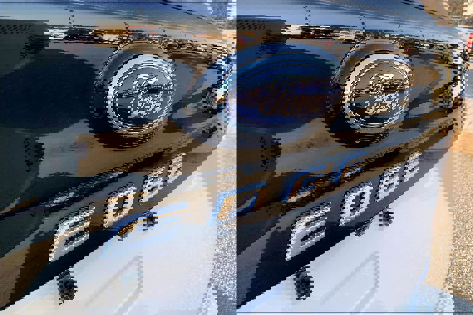 Used 2024 Ford Edge SEL w/ Sport Appearance Package image 10