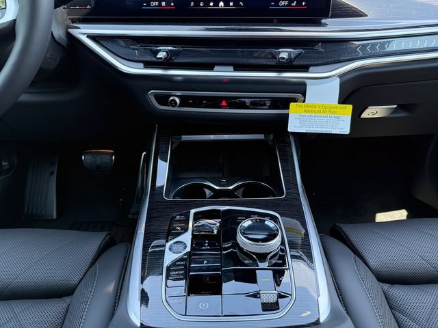 New 2027 BMW X7 xDrive40i w/ M Sport Package AWD/4WD image 11