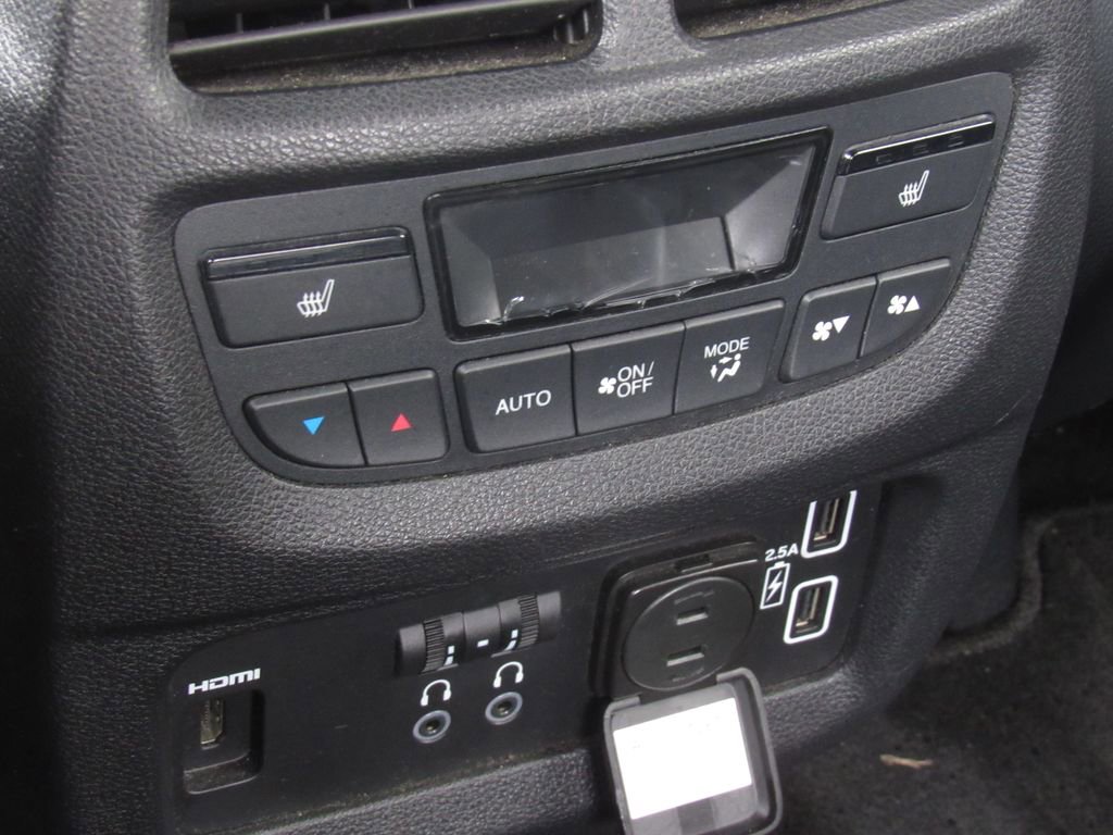 Used 2020 Honda Pilot Black Edition image 35