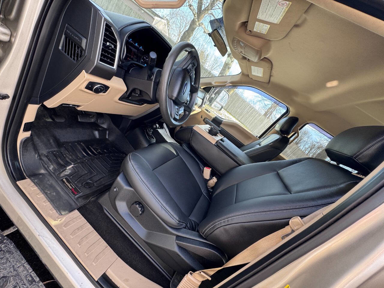 Used 2017 Ford F250 XLT w/ FX4 Off-Road Package image 9