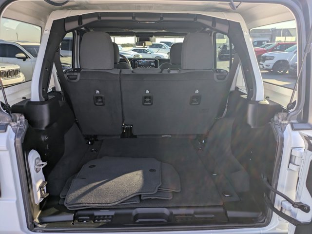 Certified 2024 Jeep Wrangler Unlimited Rubicon image 11