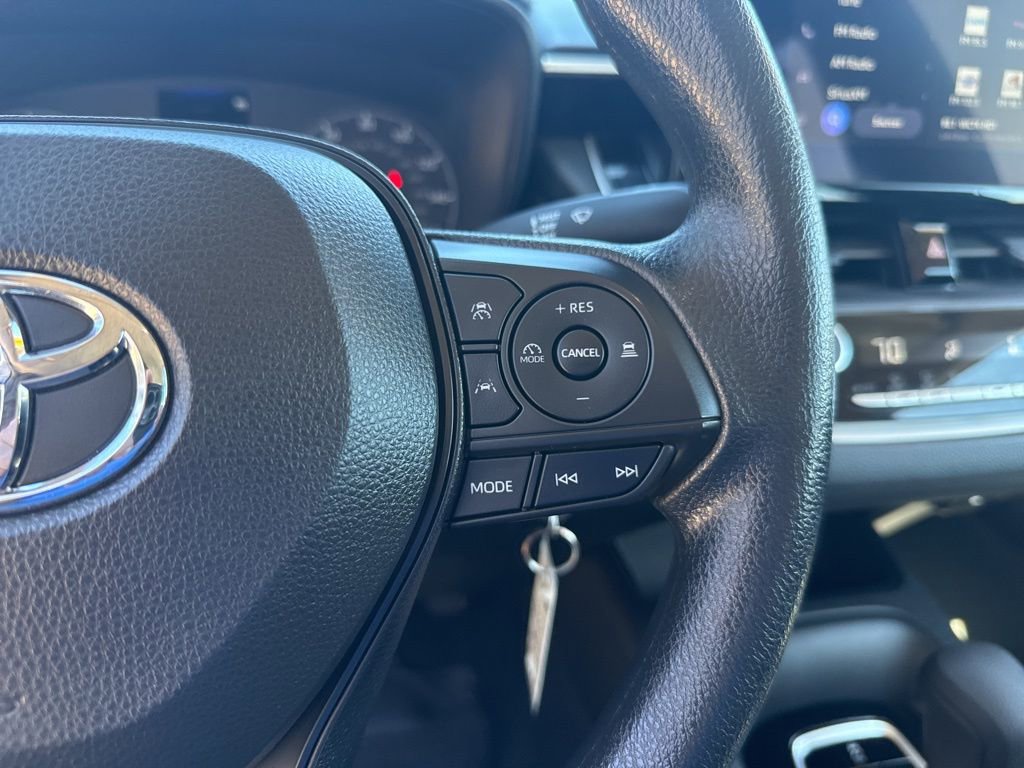 Used 2023 Toyota Corolla LE image 11