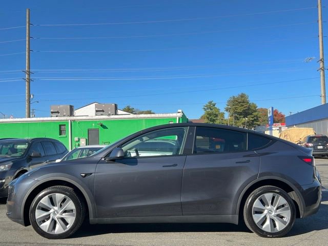 Used 2024 Tesla Model Y Long Range image 9