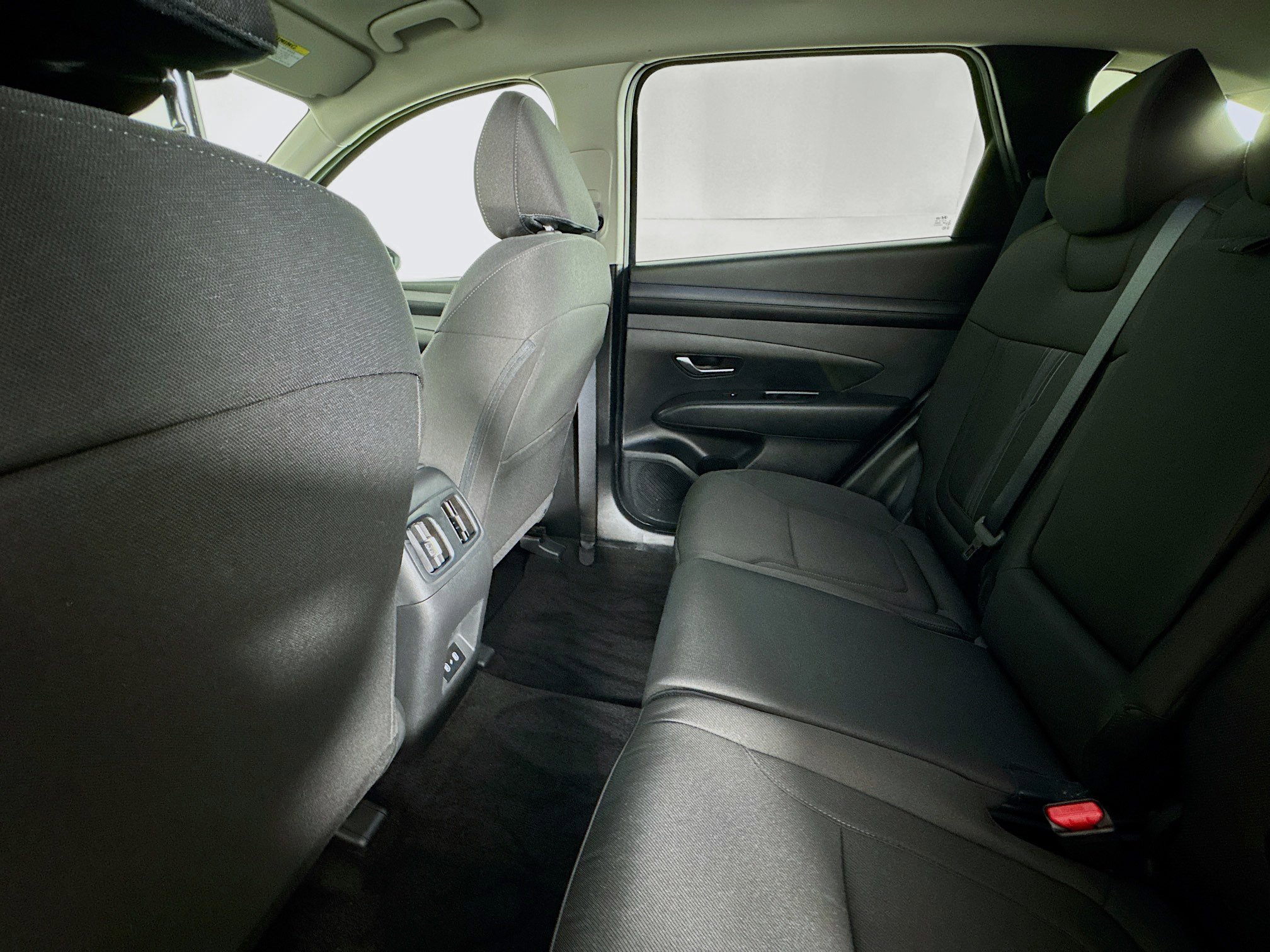 Used 2026 Hyundai Tucson SEL FWD image 24