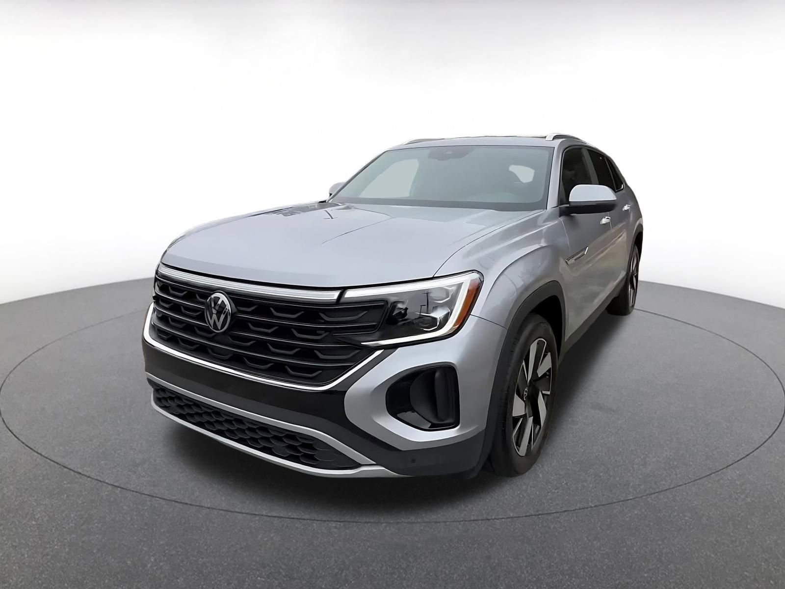 Used 2025 Volkswagen Atlas Cross Sport SE image 7