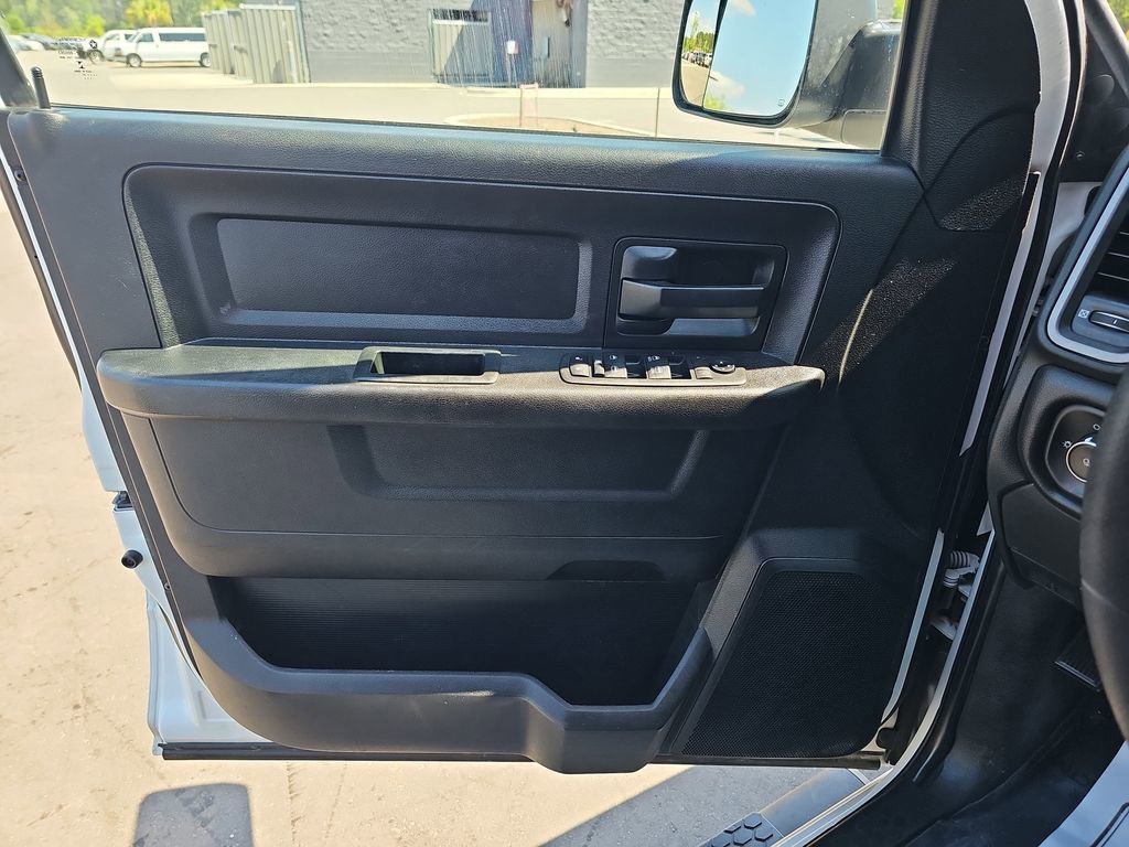 Used 2021 RAM 2500 Tradesman w/ Chrome Appearance Group AWD/4WD image 29