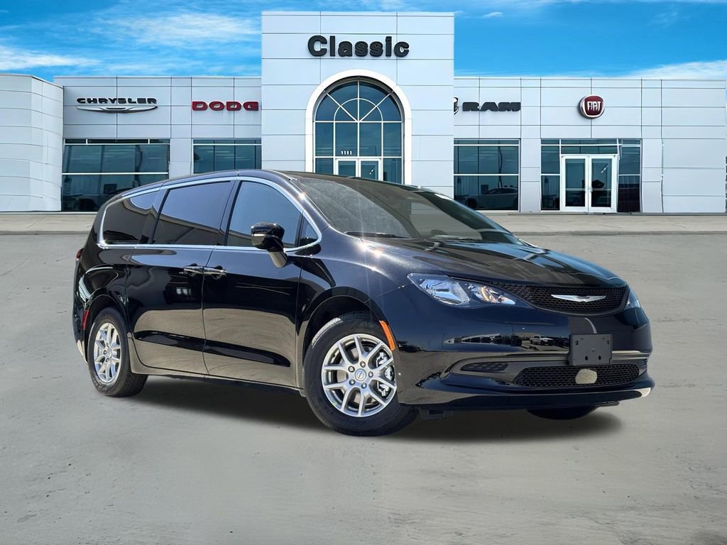 New 2026 Chrysler Voyager LX