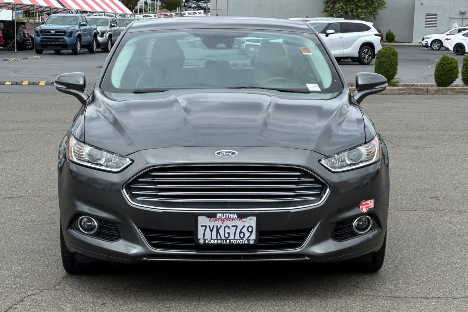 Used 2016 Ford Fusion Energi Titanium w/ Driver Assist Package FWD image 10
