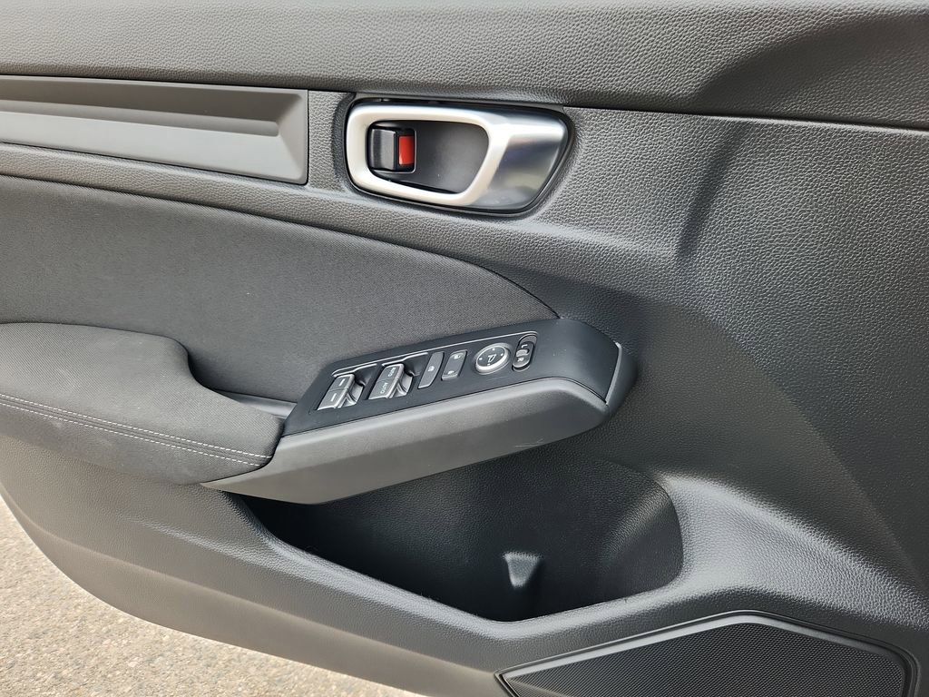 Used 2025 Honda Civic Sport image 6