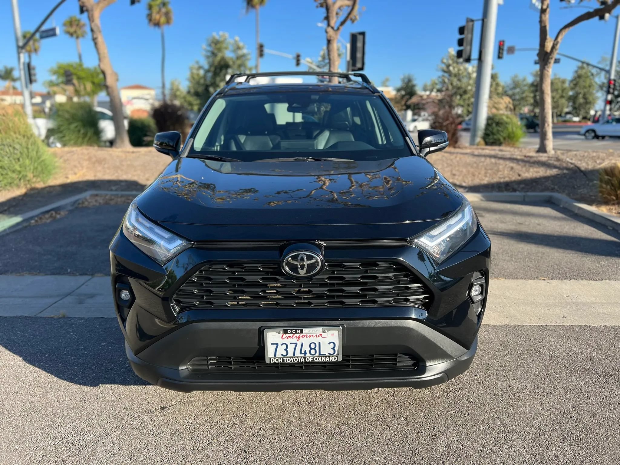 Used 2022 Toyota RAV4 XLE Premium FWD image 5
