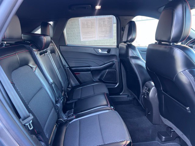Used 2024 Ford Escape ST-Line w/ Tech Pack #1 AWD/4WD image 13