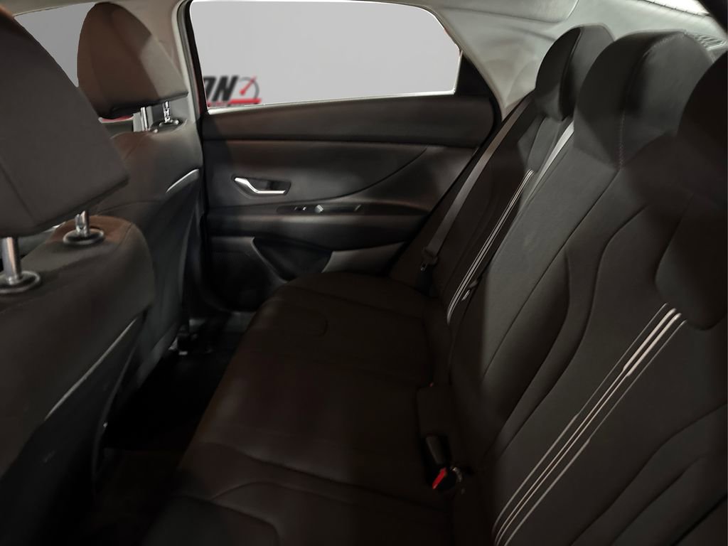 Used 2024 Hyundai Elantra SEL image 10