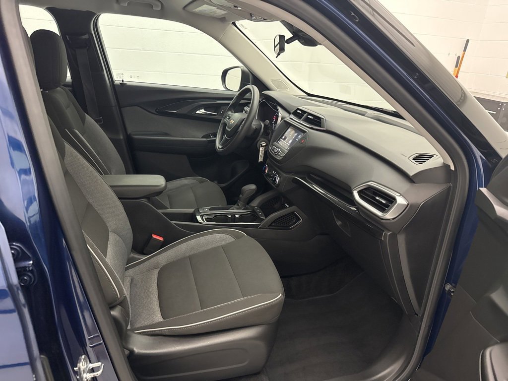 Used 2022 Chevrolet TrailBlazer LS image 35