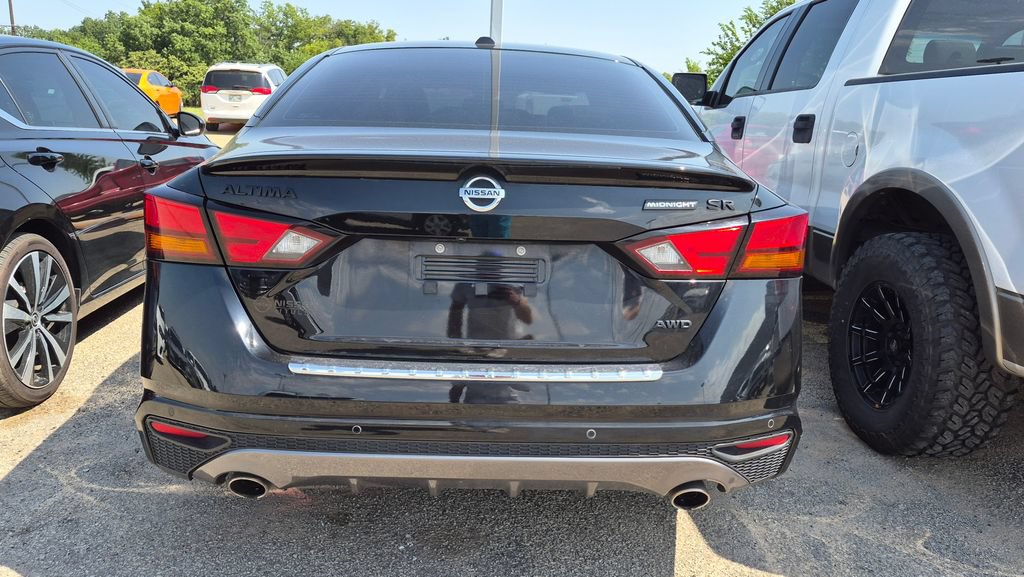 Used 2022 Nissan Altima 2.5 SR w/ Midnight Edition Package AWD/4WD image 4