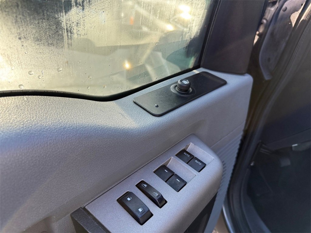 Used 2015 Ford F250 XLT w/ XLT Interior Package image 11