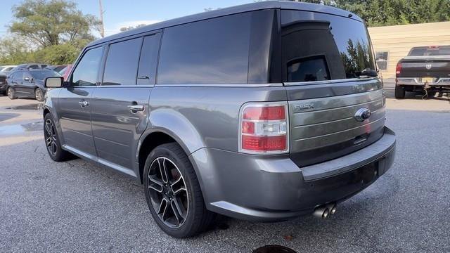 Used 2010 Ford Flex Limited AWD/4WD image 5